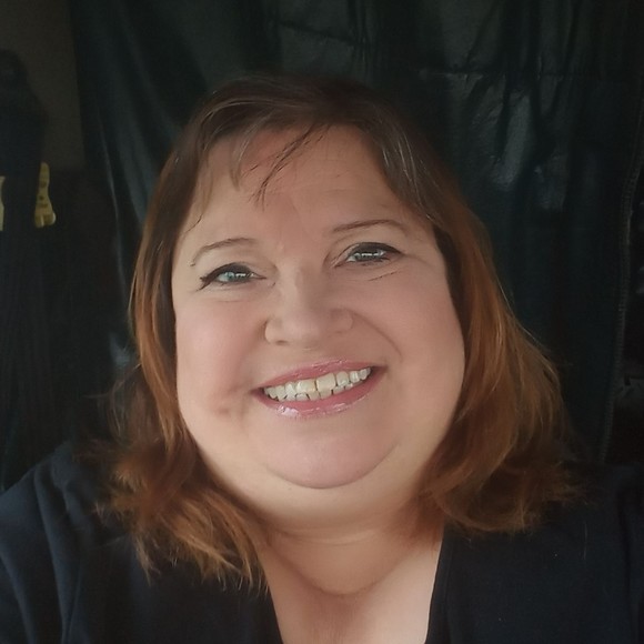 Meet your Posher, Anna - Picture 1 of 1